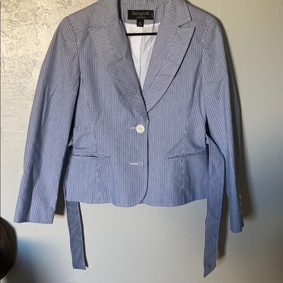 Signature by Larry Levine - Picture 1 of 5